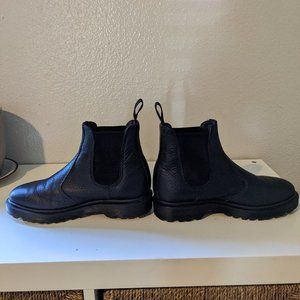 Dr. Martens Women's Boots (2976 INUCK CHELSEA)